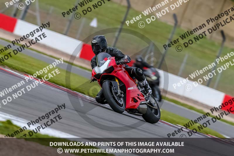 PJ Motorsport Photography;donington no limits trackday;donington park photographs;donington trackday photographs;no limits trackdays;peter wileman photography;trackday digital images;trackday photos